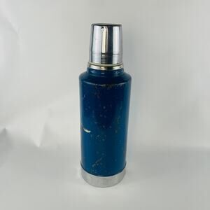 Vintage Blue Aladdin Stanley Vacuum Bottle Thermos 2 Qt No. 100 Cup No, A-945DH